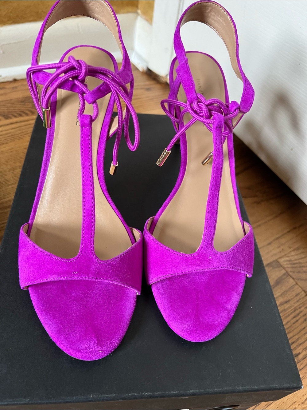 Neofsch T-Strap High Heels US 9